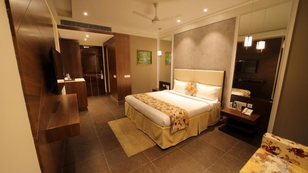 The Grand Village Moradabad Extérieur photo